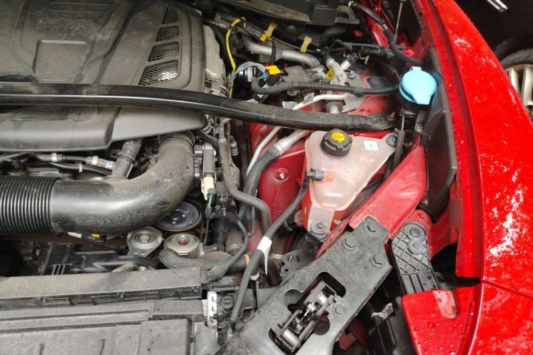 Used Alfa Romeo Stelvio 2020 2.0T 280HP Luxury Edition Engine Bay Left