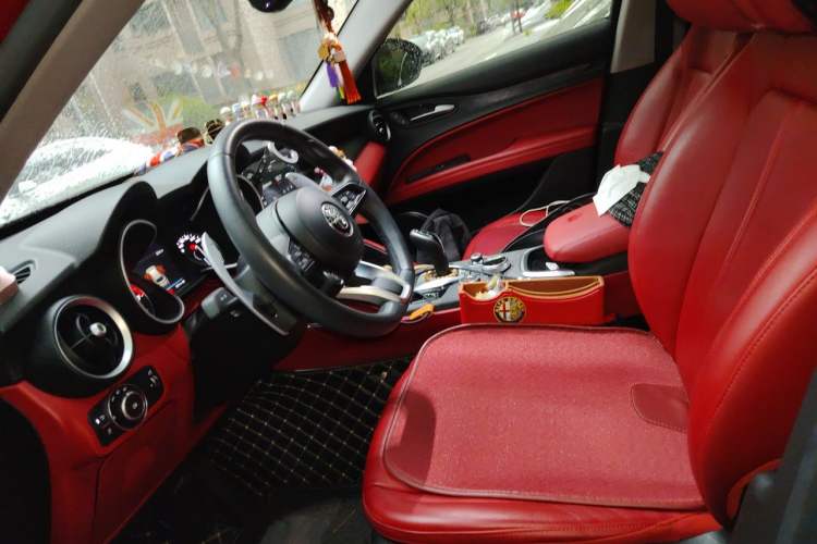 Used Alfa Romeo Stelvio 2020 2.0T 280HP Luxury Edition Left Front Seat