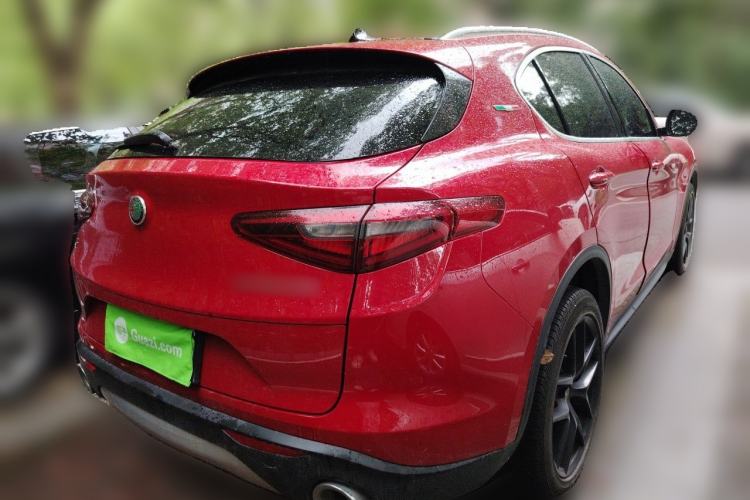 Used Alfa Romeo Stelvio 2020 2.0T 280HP Luxury Edition Rear Right 45 Deg
