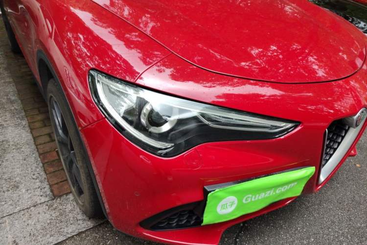 Used Alfa Romeo Stelvio 2020 2.0T 280HP Luxury Edition Right Front Headlight
