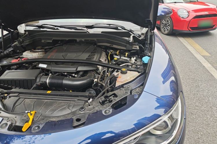 Used Alfa Romeo Stelvio 2021 2.0T 280HP Luxury Edition Engine Bay Left