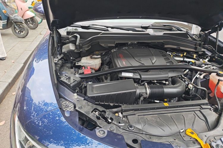 Used Alfa Romeo Stelvio 2021 2.0T 280HP Luxury Edition Engine Bay Right