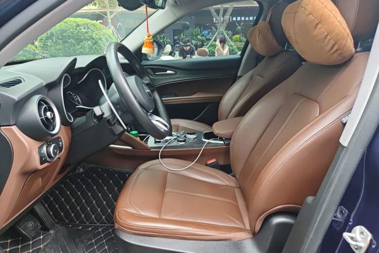 Used Alfa Romeo Stelvio 2021 2.0T 280HP Luxury Edition Left Front Seat