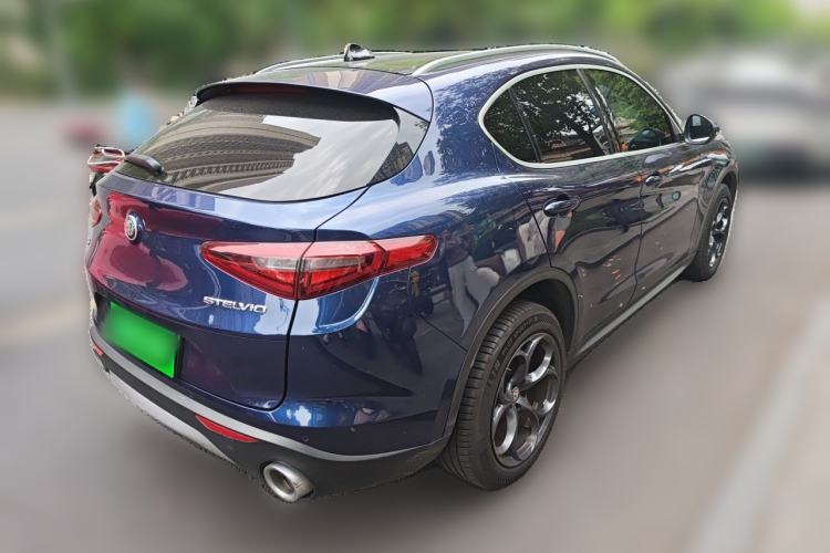 Used Alfa Romeo Stelvio 2021 2.0T 280HP Luxury Edition Rear Right 45 Deg