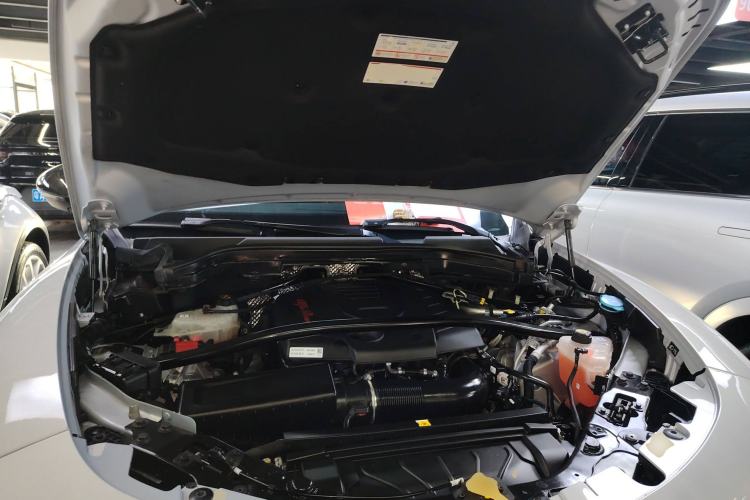 Used Alfa Romeo Stelvio 2021 2.0T 280HP Luxury Edition Engine Bay
