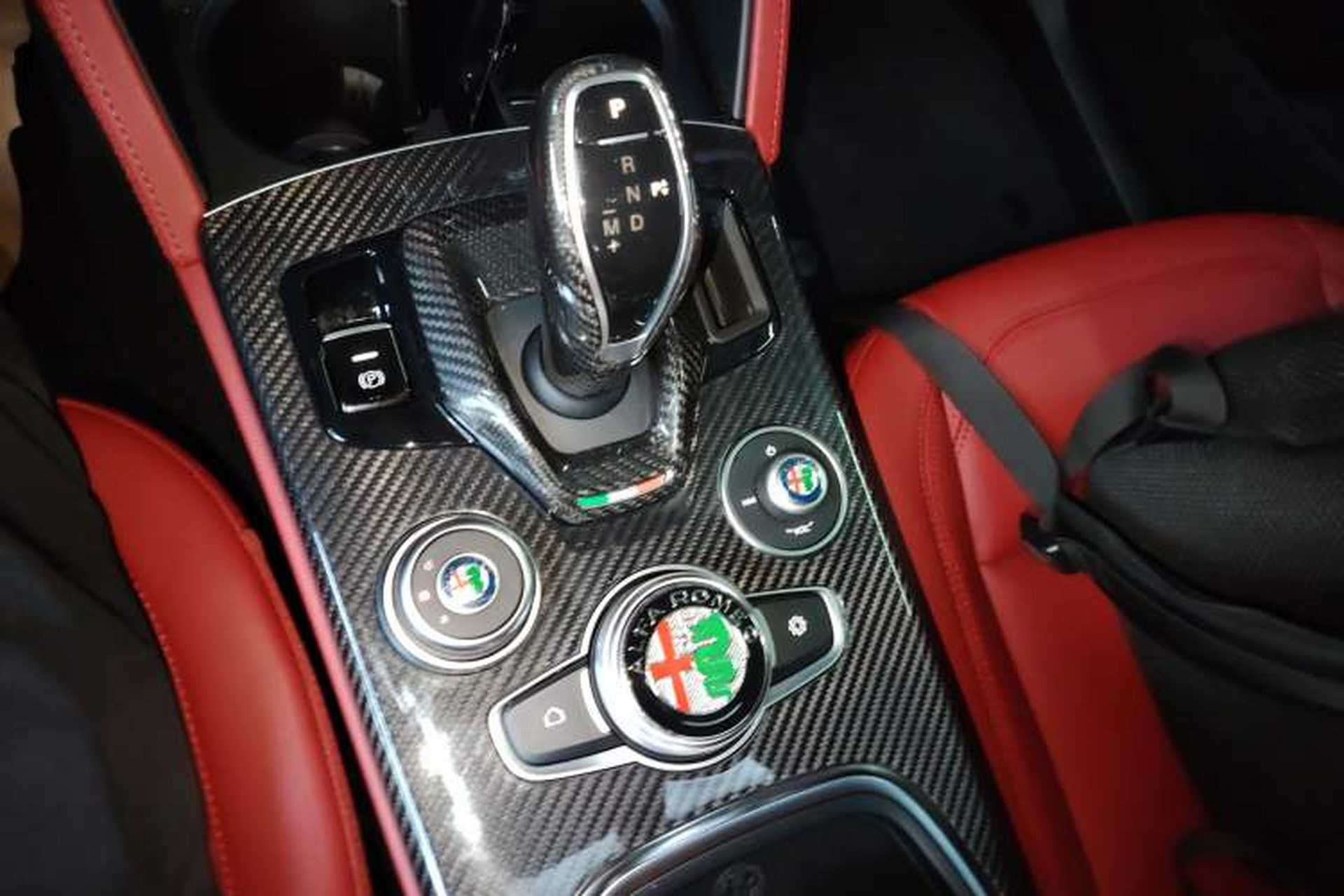 Used Alfa Romeo Stelvio 2021 2.0T 280HP Luxury Edition Gear Lever