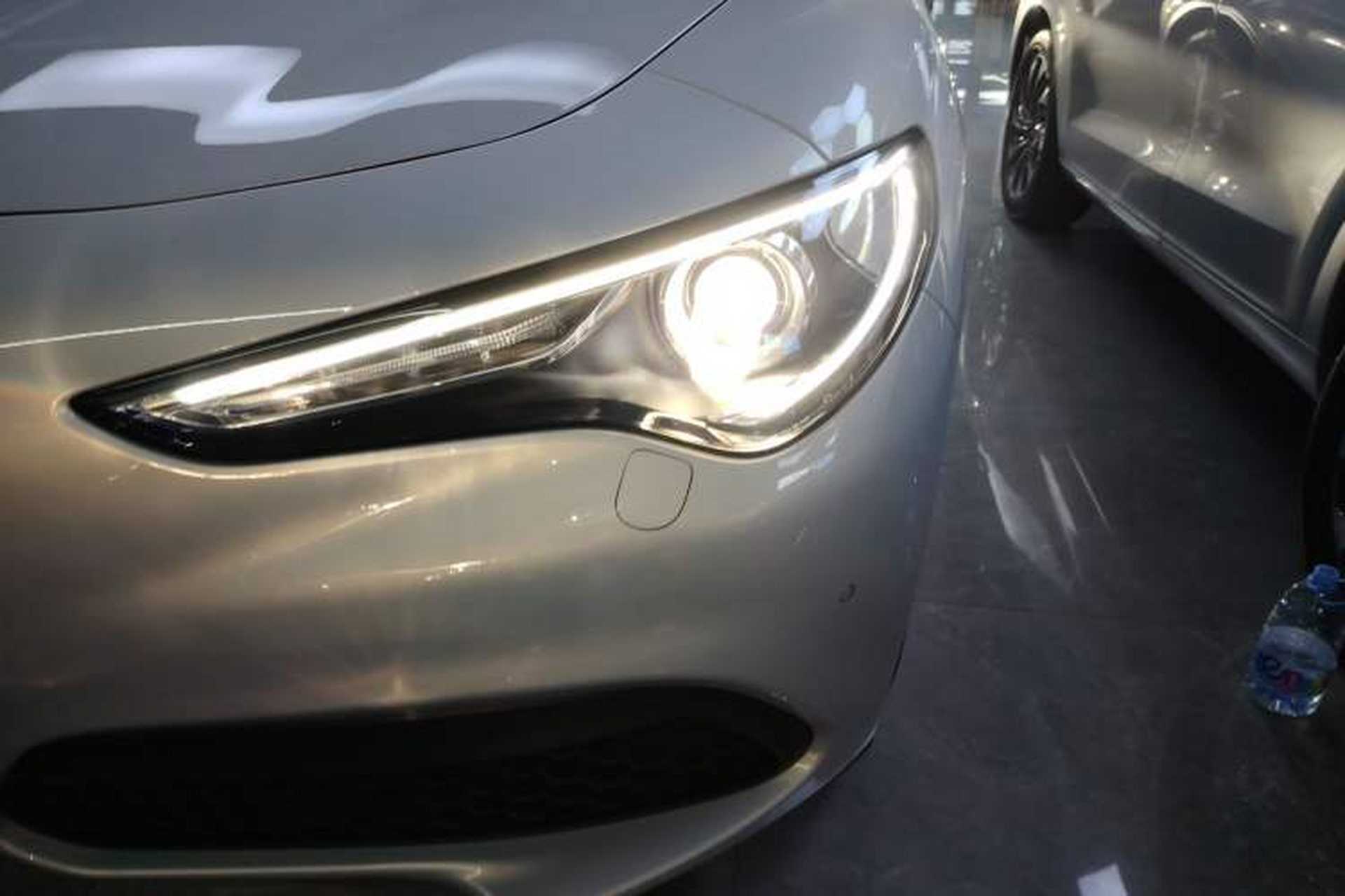 Used Alfa Romeo Stelvio 2021 2.0T 280HP Luxury Edition Left Front Headlight