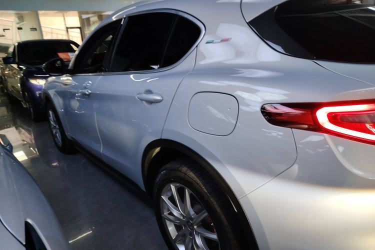 Used Alfa Romeo Stelvio 2021 2.0T 280HP Luxury Edition Left Side