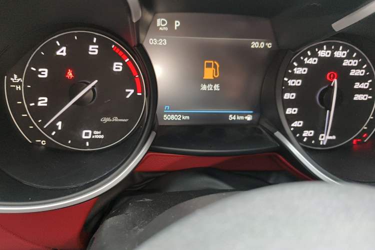 Used Alfa Romeo Stelvio 2021 2.0T 280HP Luxury Edition Odometer Close Up