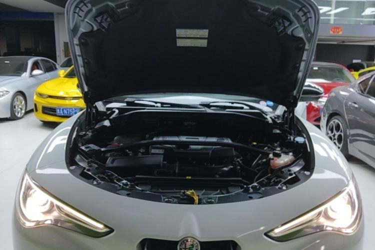 Used Alfa Romeo Stelvio 2021 2.0T 280HP Luxury Edition Engine Bay