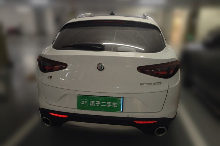 Used Alfa Romeo Stelvio 2021 2.0T 280HP Luxury Edition Exterior 4