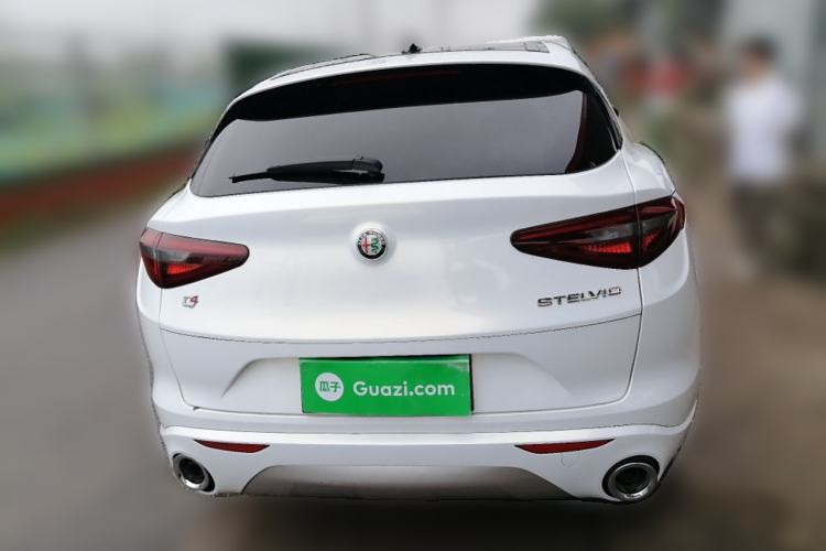 Used Alfa Romeo Stelvio 2021 2.0T 280HP Luxury Edition Exterior 4