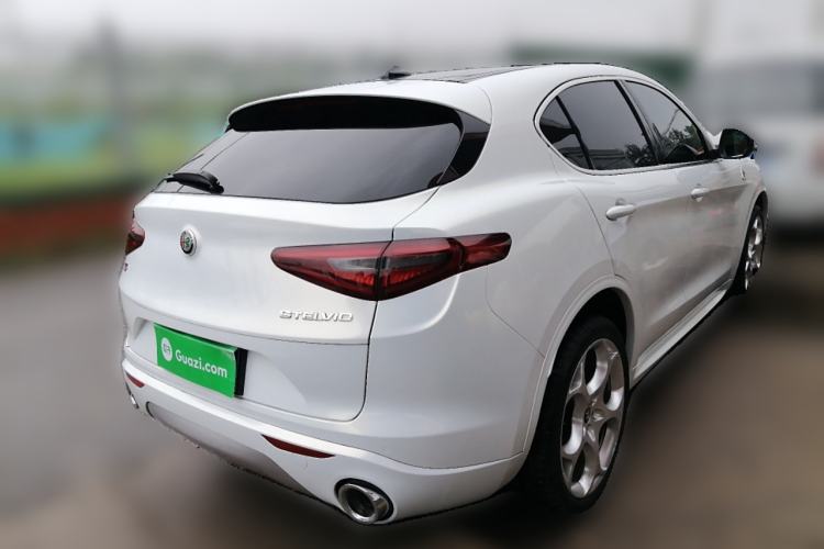 Used Alfa Romeo Stelvio 2021 2.0T 280HP Luxury Edition Exterior 5