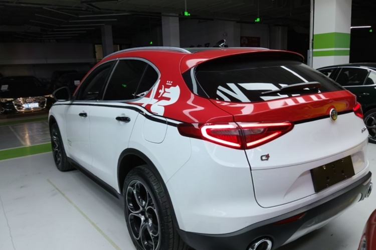 Used Alfa Romeo Stelvio 2021 2.0T 280HP Luxury Edition Rear Left 45 Deg