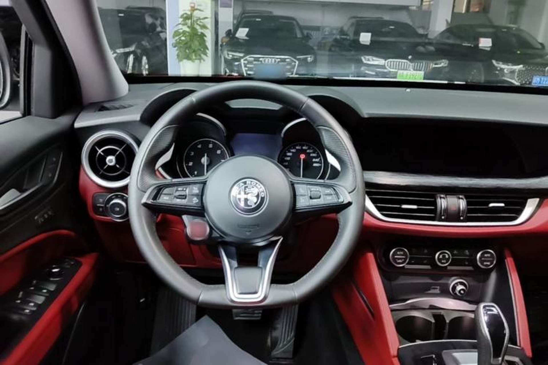 Used Alfa Romeo Stelvio 2021 2.0T 280HP Luxury Edition Steering Wheel