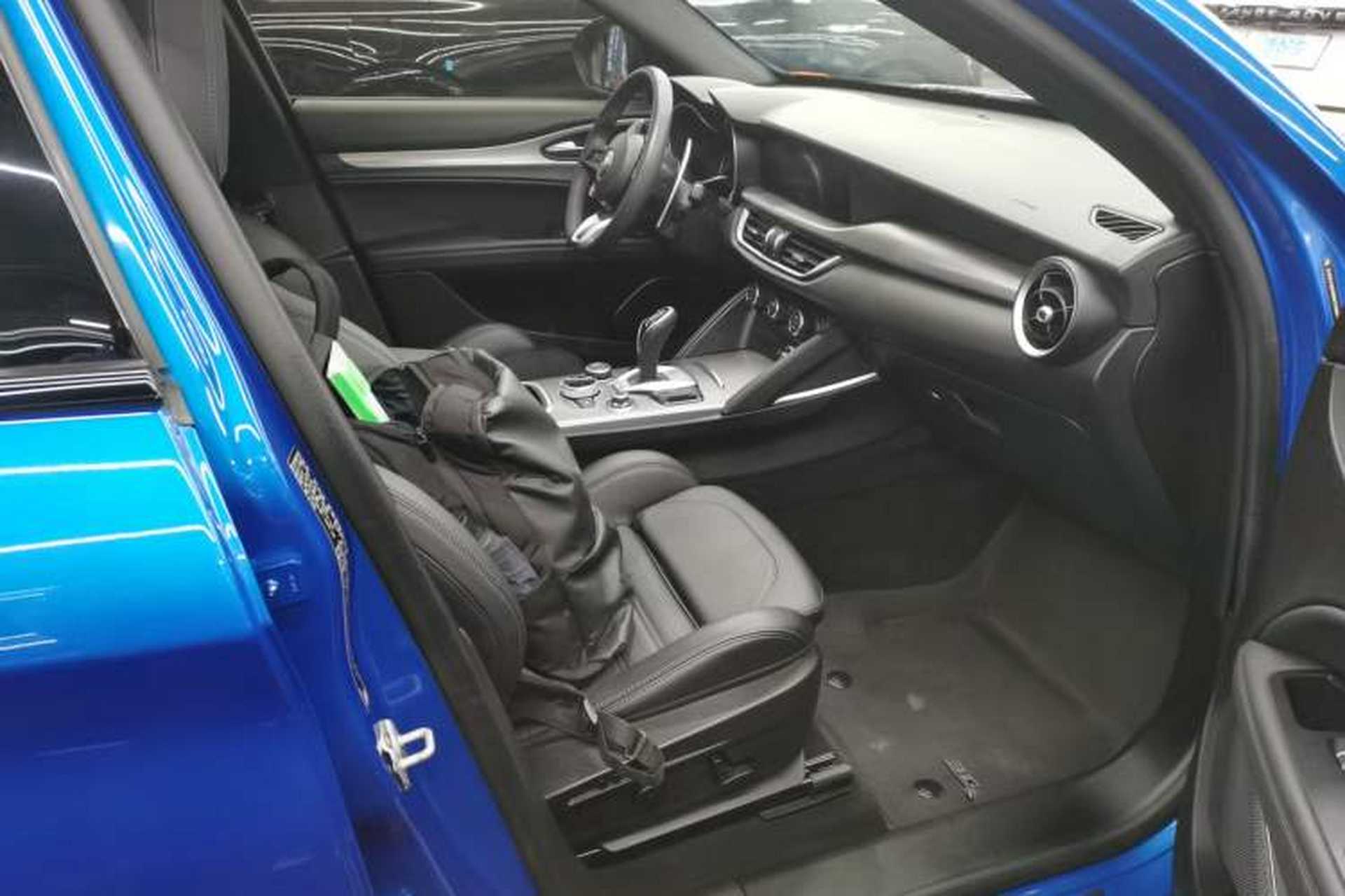 Used Alfa Romeo Stelvio 2022 2.0T 280HP Veloce Track Edition Right Front Seat