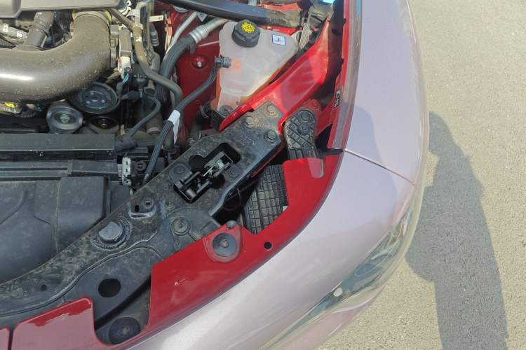 Used Alfa Romeo Stelvio 2023 2.0T 280HP Veloce Track Edition Engine Bay Left