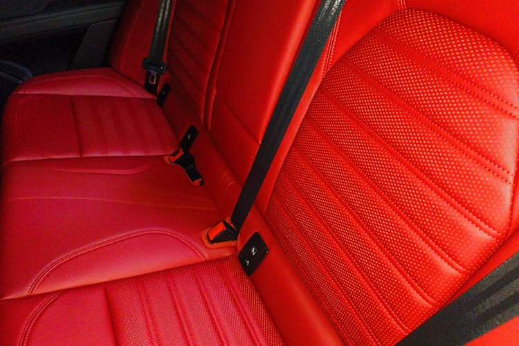 Used Alfa Romeo Stelvio 2023 2.0T 280HP Sprint Zongqing Version Left Rear Seat