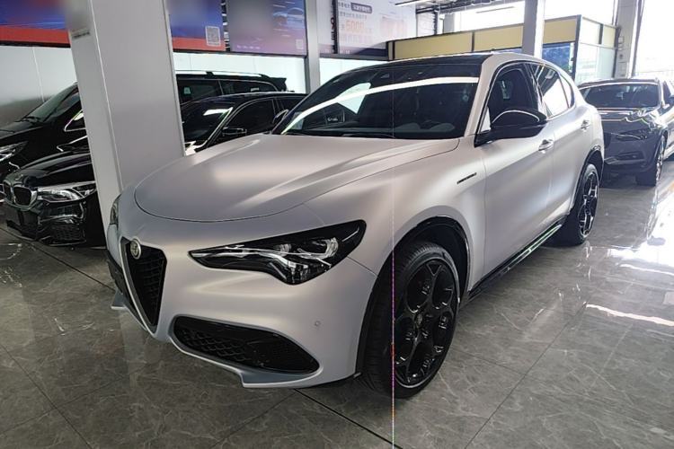 Used Alfa Romeo Stelvio 2023 2.0T 280HP Competizione Edition Guazi used car, China used car export, Used car for sale, Used  cars, Cheapest cars for sale