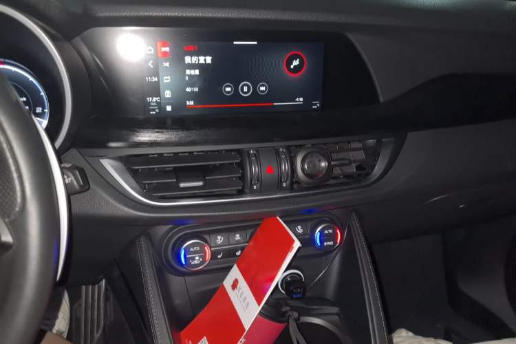 Used Alfa Romeo Stelvio 2023 2.0T 280HP Sprint Zongqing Version Audio And AC Panel