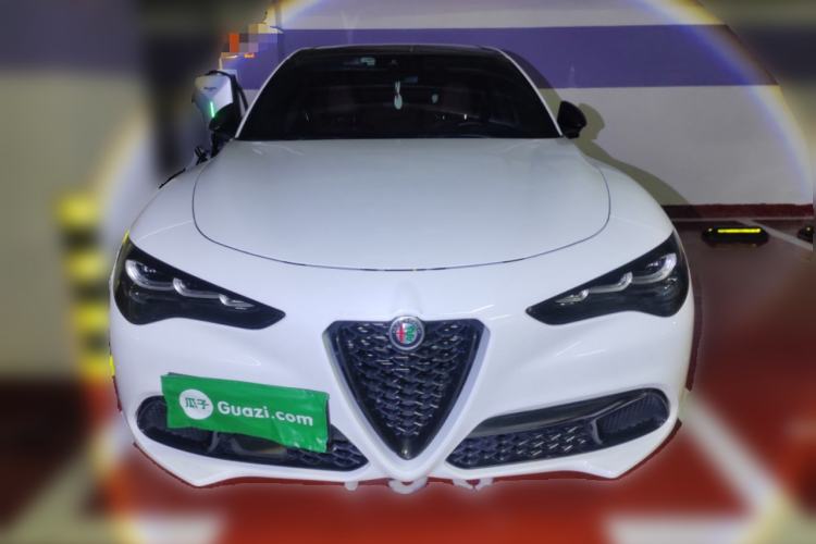 Used Alfa Romeo Stelvio 2023 2.0T 280HP Sprint Zongqing Version Front