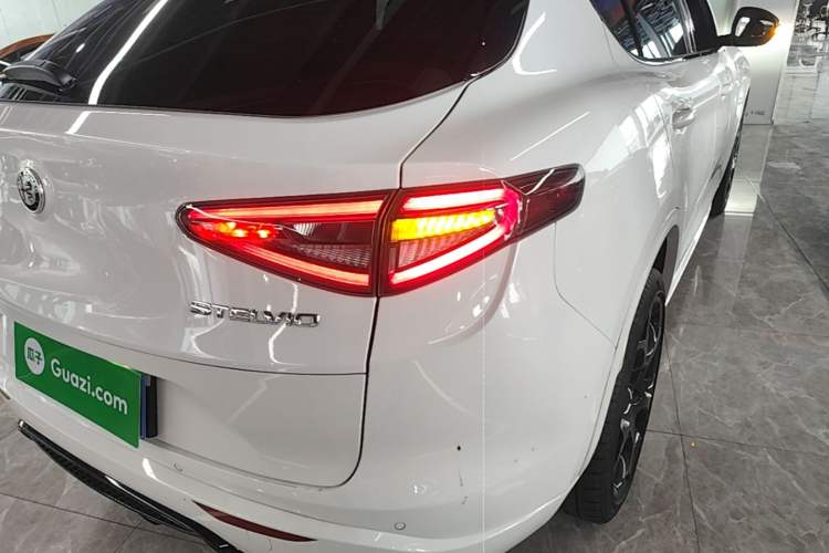 Used Alfa Romeo Stelvio 2024 2.0T 280HP Tributo Italiano Legend Tribute Edition Exterior 3