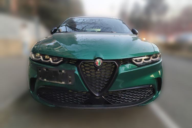 Used Alfa Romeo Tonale 2023 2.0T 268HP AWD Veloce Track Edition Exterior 1
