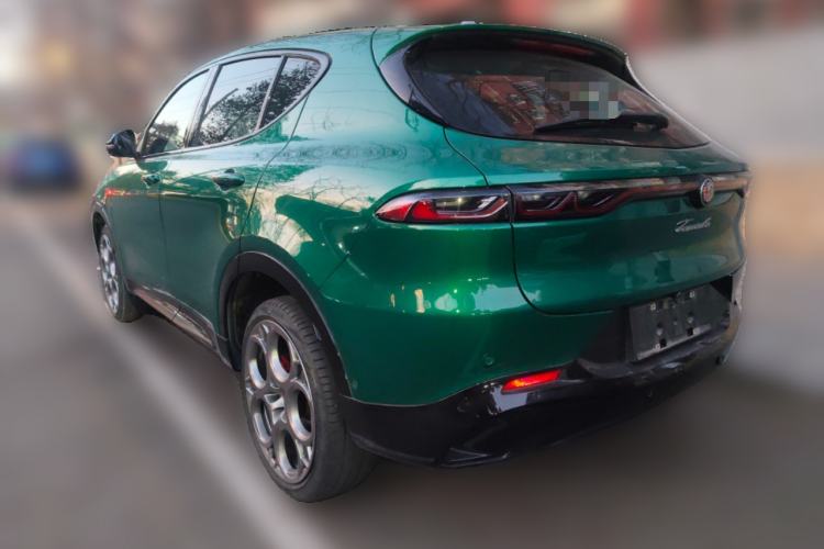 Used Alfa Romeo Tonale 2023 2.0T 268HP AWD Veloce Track Edition Exterior 3