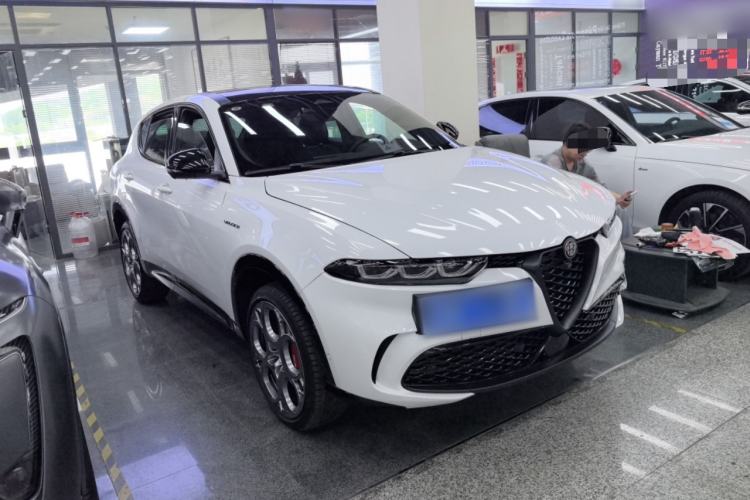 Used Alfa Romeo Tonale 2023 2.0T 268HP AWD Veloce Track Edition Exterior 1