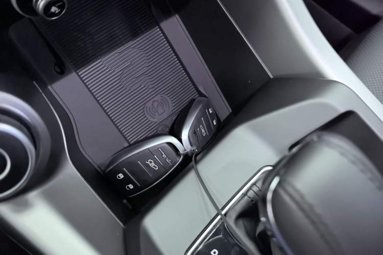 Used Alfa Romeo Tonale 2023 2.0T 268HP AWD Veloce Track Edition Interior 1