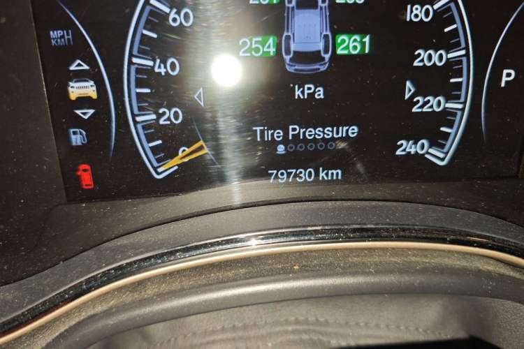 Used Alpina B4  Odometer Close Up