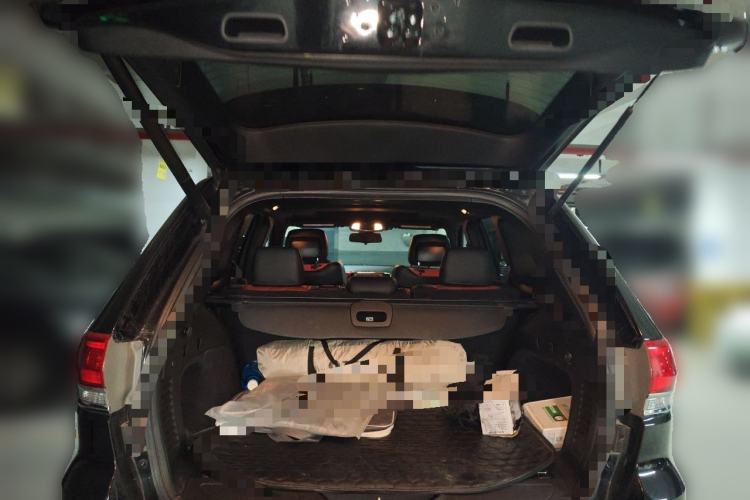 Used Alpina B4  Trunk