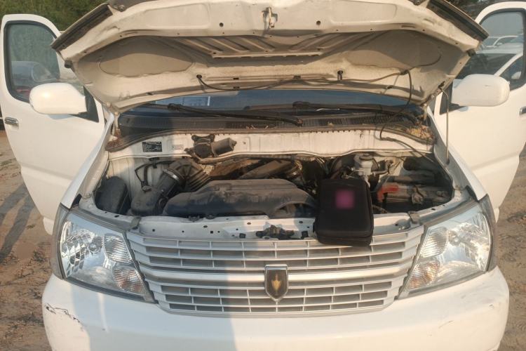 Used Alpina B4  Engine Bay
