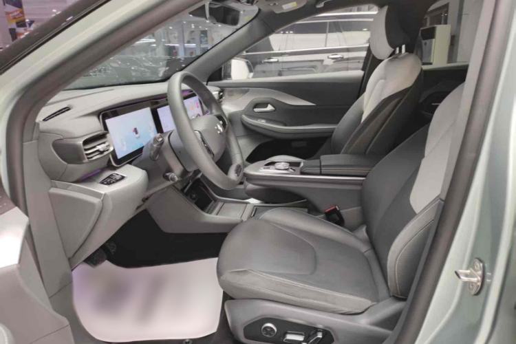 Used ARCFOX Alpha S 2023 525E Forest Edition 160kW Interior 2
