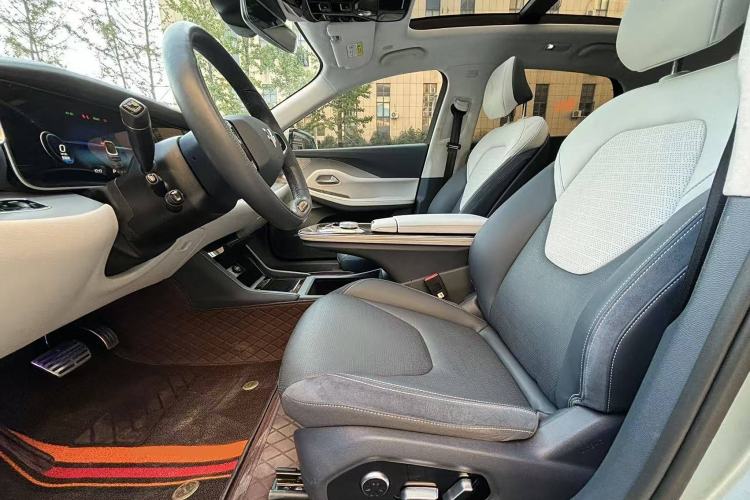 Used ARCFOX Alpha S 2021 708S+ 160kW Interior 4