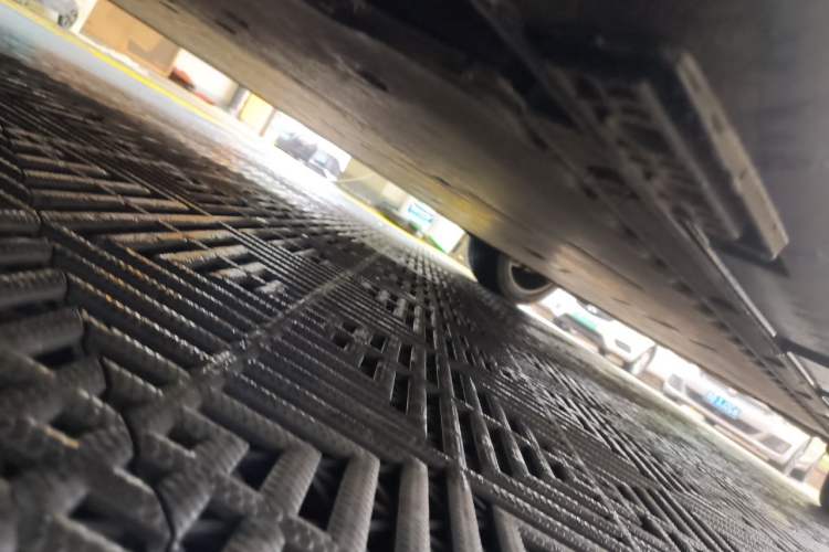 Used ARCFOX Alpha S 2021 603H Chassis Front Left