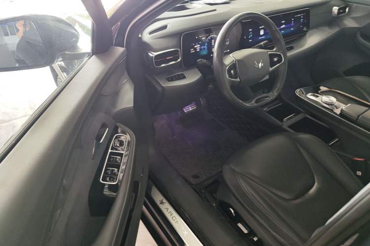 Used ARCFOX Alpha S 2021 708S+ 160kW Driver Seat