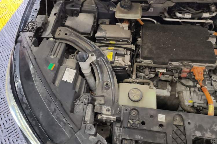 Used ARCFOX Alpha S 2021 603H Engine Bay Right