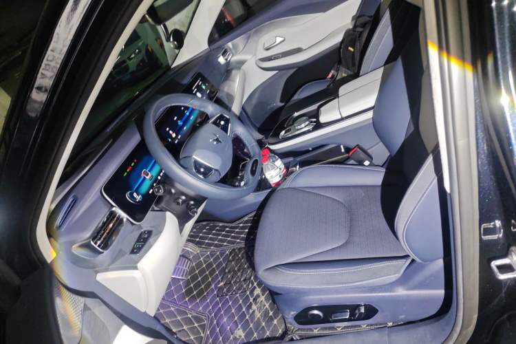 Used ARCFOX Alpha S 2021 708S+ 160kW Left Front Seat