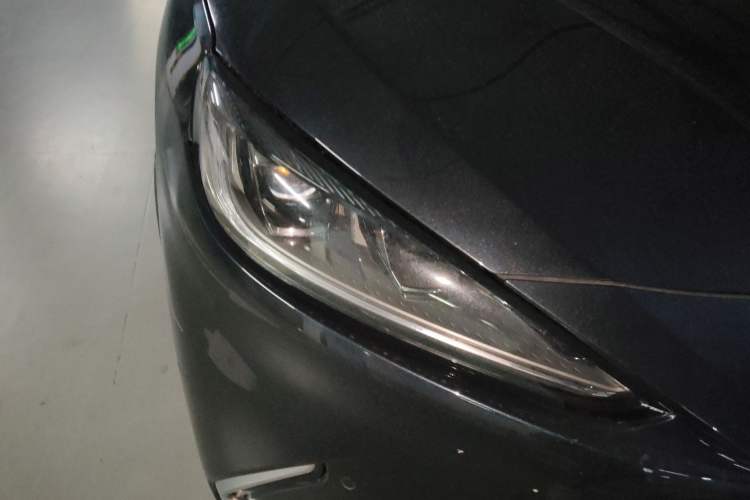 Used ARCFOX Alpha S 2021 708S+ 160kW Right Front Headlight