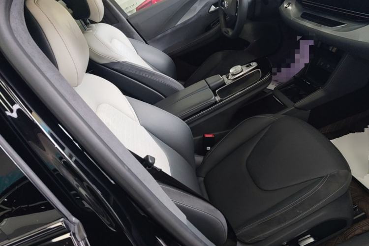Used ARCFOX Alpha S 2021 708S+ 160kW Right Front Seat