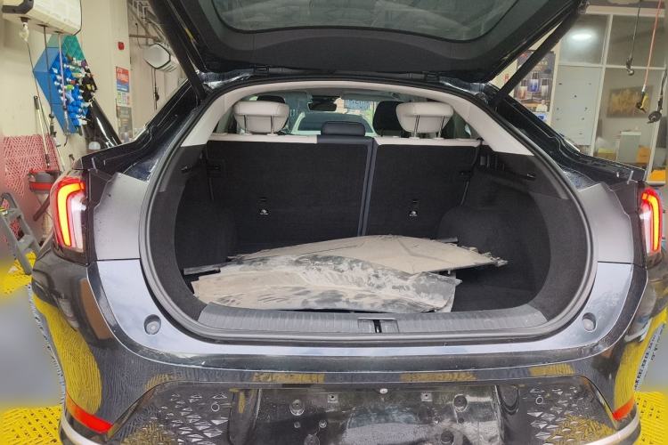 Used ARCFOX Alpha S 2021 603H Trunk
