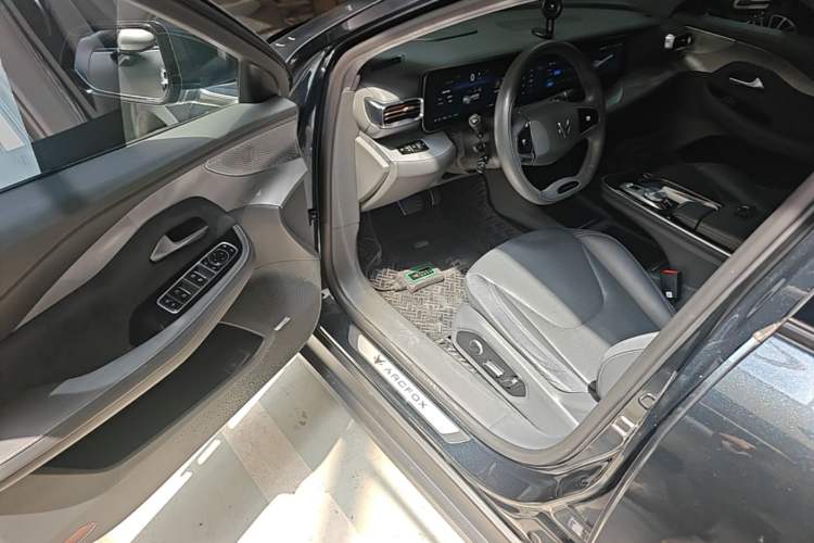 Used ARCFOX Alpha S 2021 708S+ 160kW Driver Seat