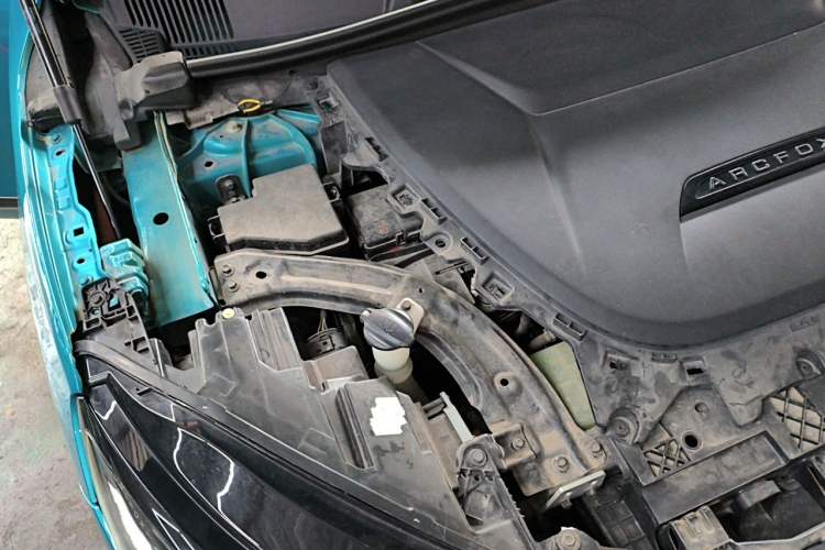 Used ARCFOX Alpha S 2021 525S 160kW Engine Bay Right