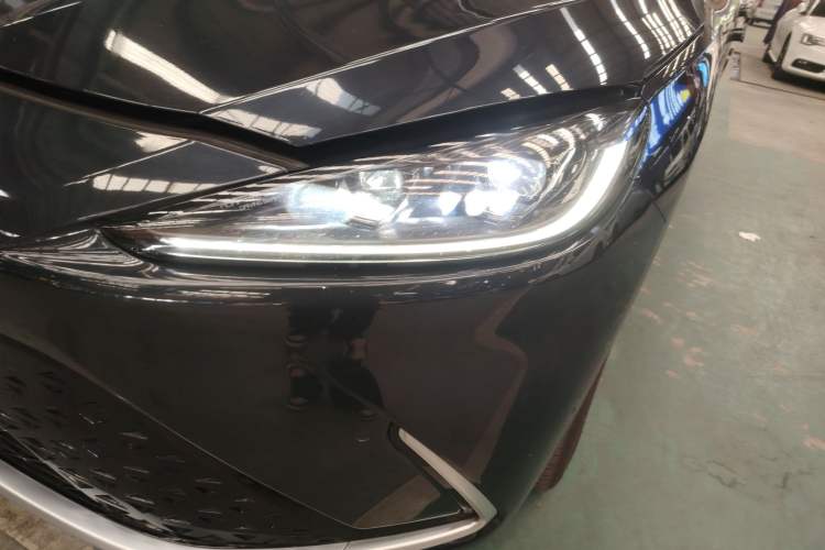 Used ARCFOX Alpha S 2021 708S+ 160kW Left Front Headlight