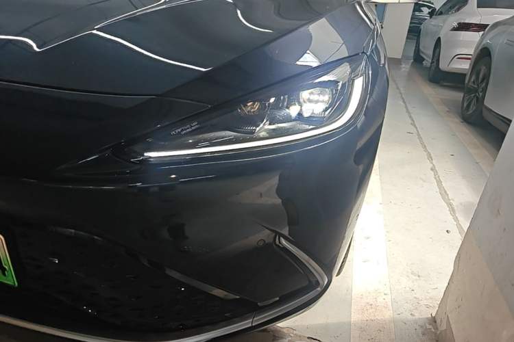 Used ARCFOX Alpha S 2021 708S+ 160kW Left Front Headlight