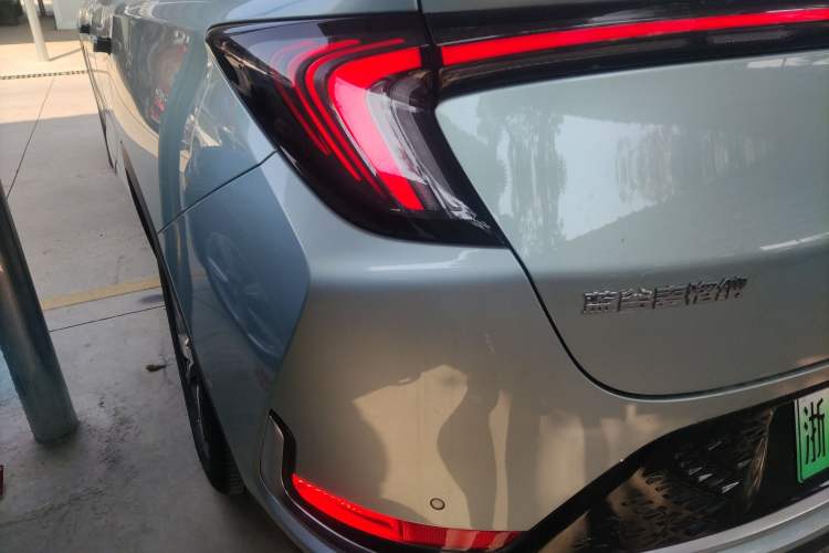 Used ARCFOX Alpha S 2021 708S+ 160kW Left Rear Taillight