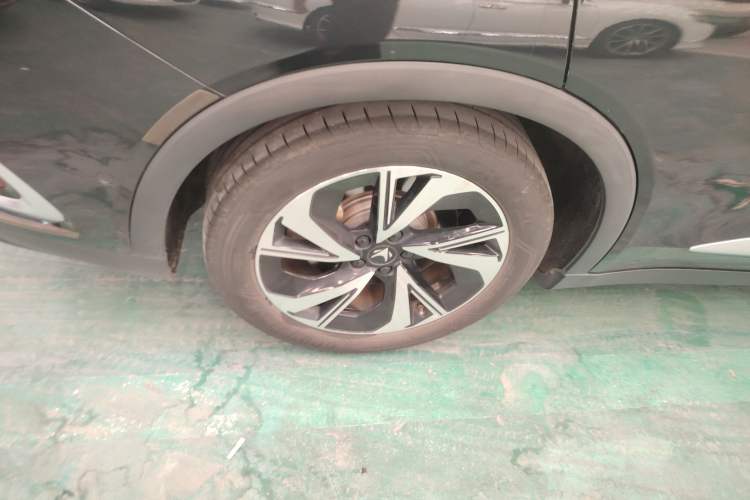 Used ARCFOX Alpha S 2021 708S+ 160kW Right Rear Wheel Hub