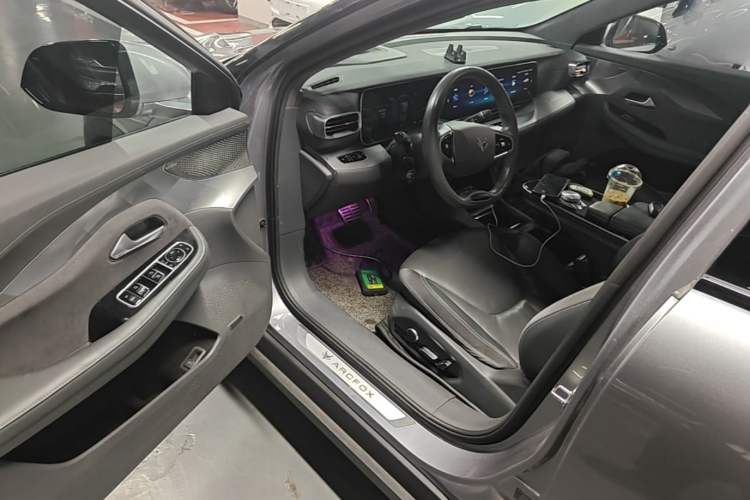 Used ARCFOX Alpha S 2021 708S+ 160kW Driver Seat