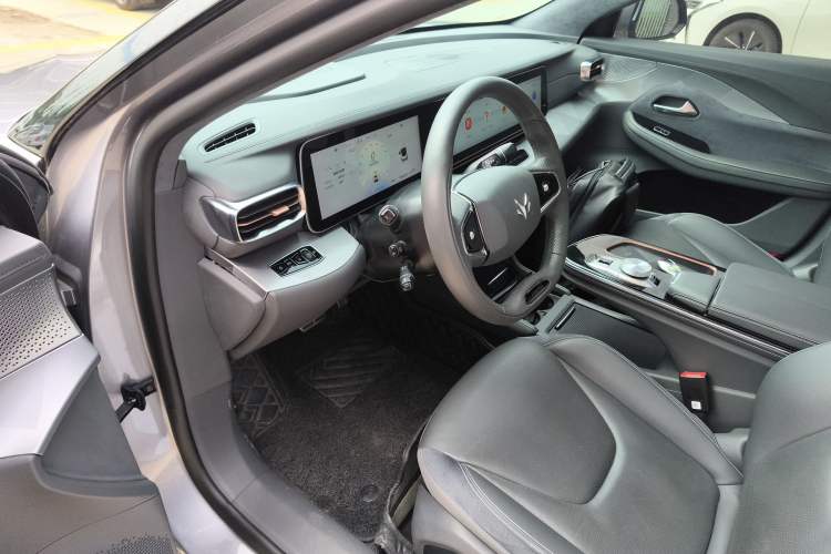 Used ARCFOX Alpha S 2021 708S+ 160kW Driver Seat